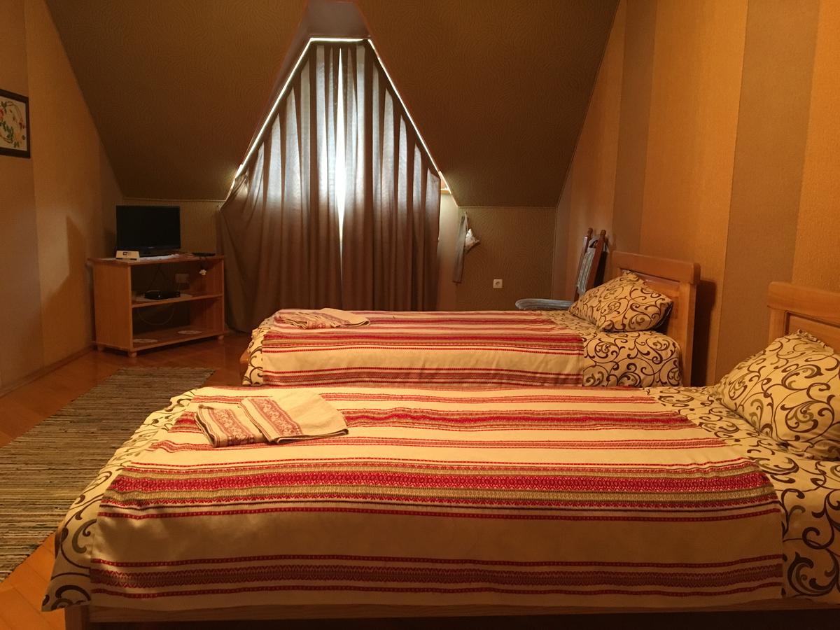 Hotel Svitlytsia Tyachiv Zewnętrze zdjęcie